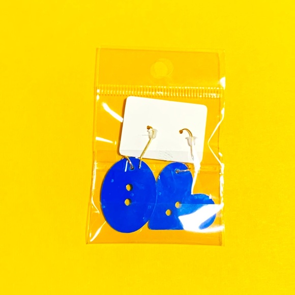RETRO COLORFUL SHAPES Button Earrings (BLUE) - Picture 8 of 8